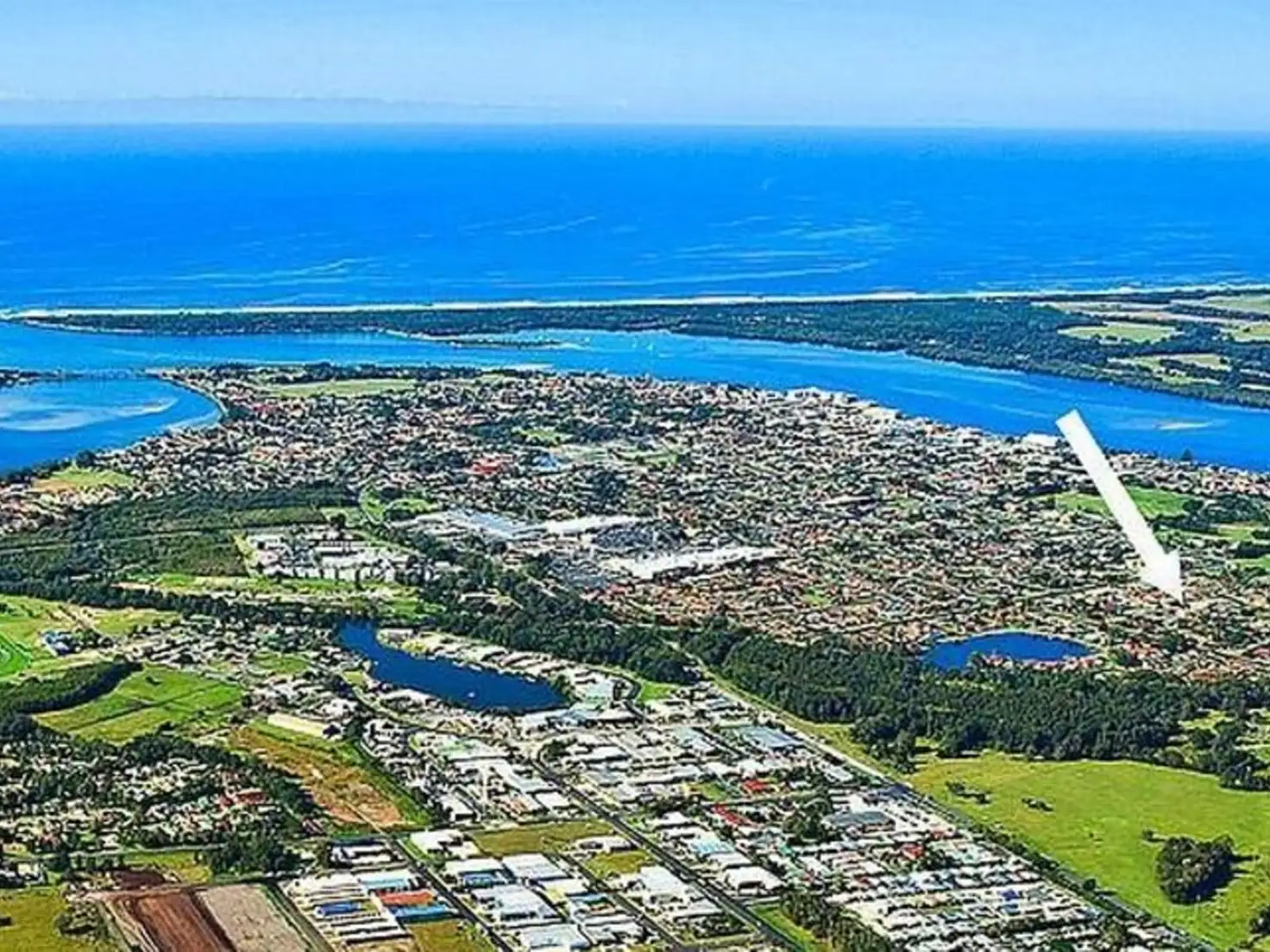 Main view of Homely townhouse listing, 2/5 Jamie Place, Ballina NSW 2478