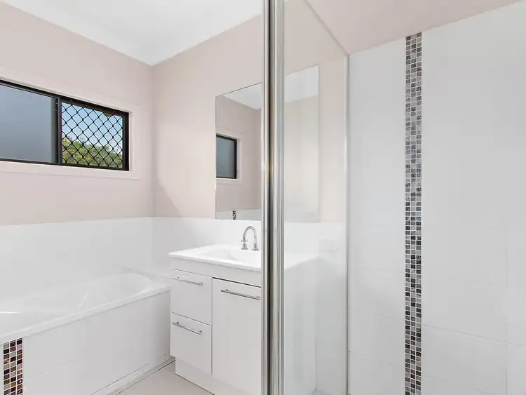 Fifth view of Homely house listing, 4 Idaho Court, Deeragun QLD 4818