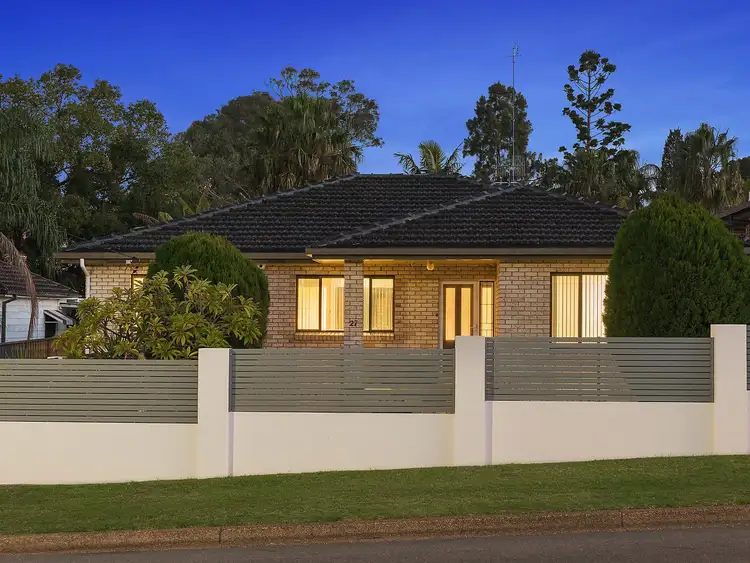 27 Croudace Road, Elermore Vale NSW 2287