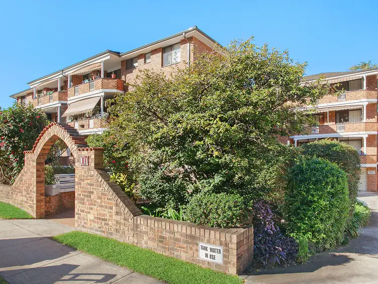 10/10A Muriel Street, Hornsby NSW 2077