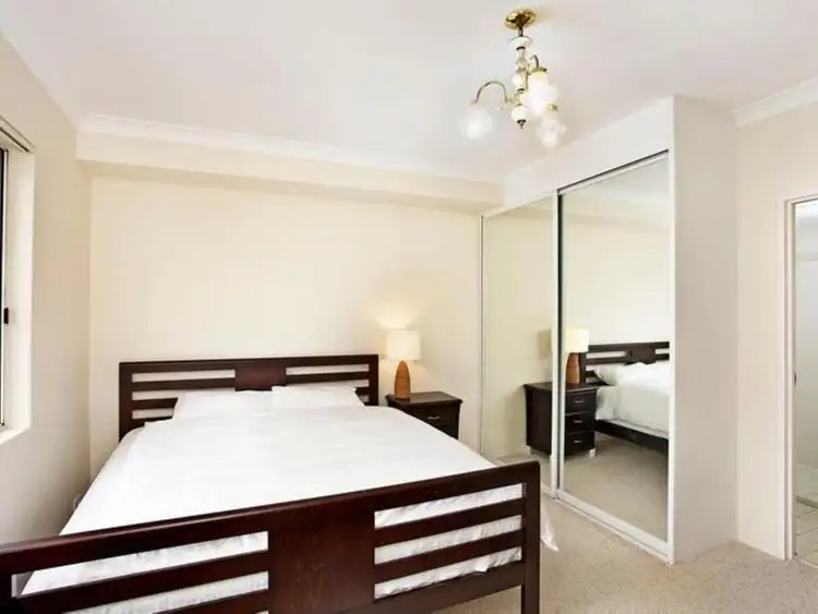 Third view of Homely apartment listing, 25/1 Linda Street, Hornsby NSW 2077