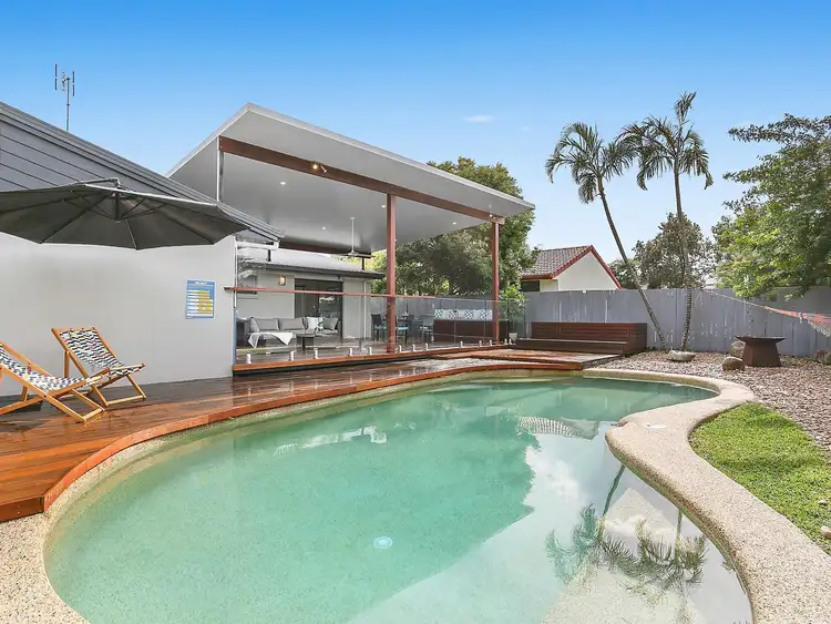 16 Dame Patti Drive, Sunrise Beach QLD 4567