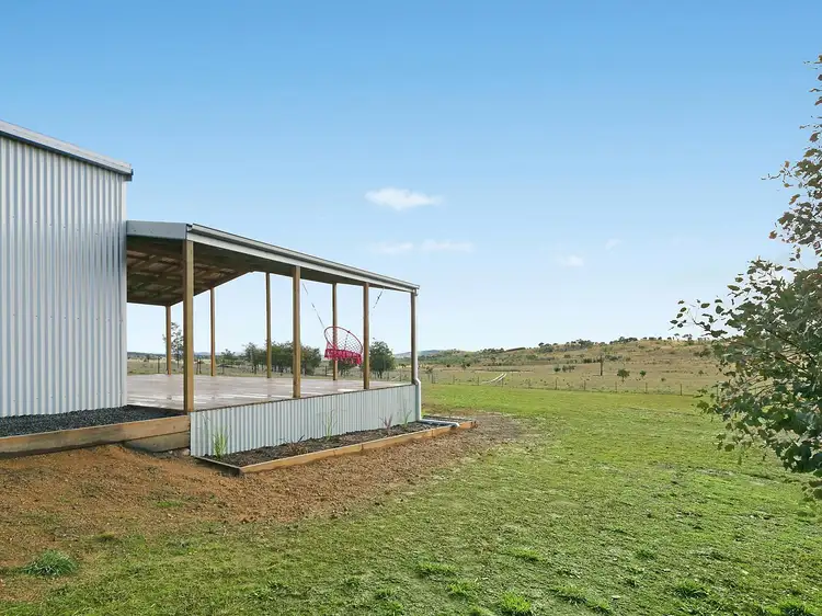 175 Berrebangelo Road, Gundaroo NSW 2620