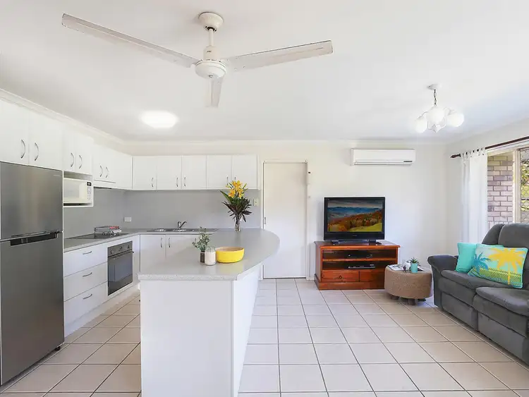 Second view of Homely villa listing, 5/2A Albatross Avenue, Aroona QLD 4551