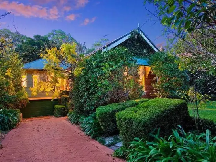 6 Burgoyne Street, Gordon NSW 2072