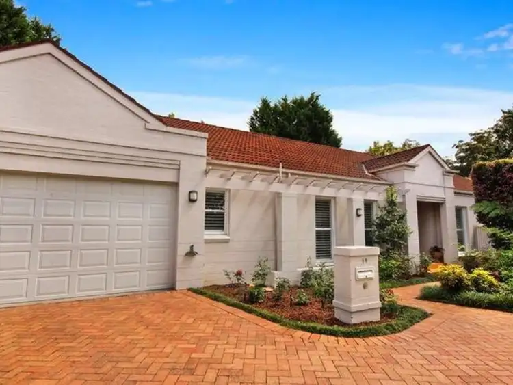 19 Stanley Close, St Ives NSW 2075