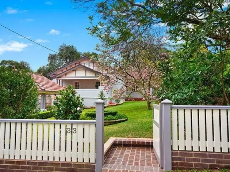 33 Bushlands Avenue, Gordon NSW 2072