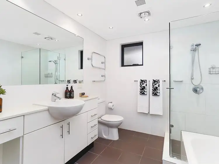 Fifth view of Homely apartment listing, 5/24 Grosvenor Street, Neutral Bay NSW 2089