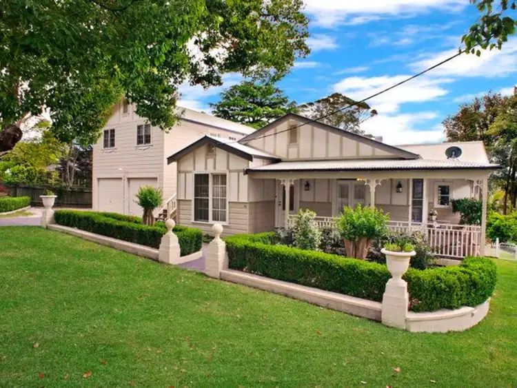 15 Charles Street, Springwood NSW 2777