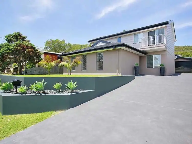 16 Joan Street, Forresters Beach NSW 2260