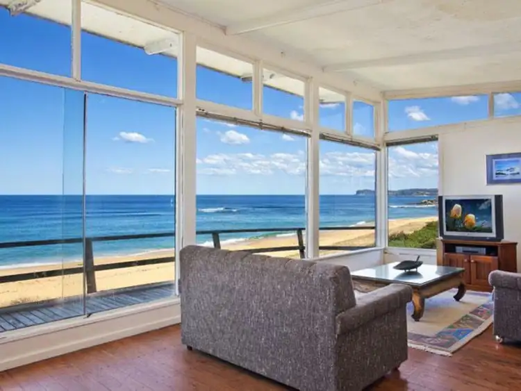 6 South Scenic Road, Forresters Beach NSW 2260