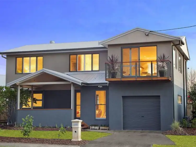 3 Bateau Bay Road, Bateau Bay NSW 2261