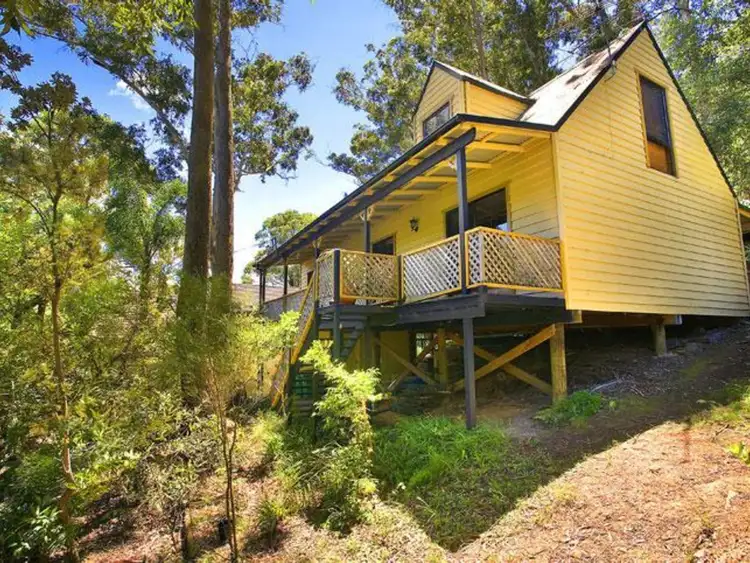 131 Lakeshore Drive, North Avoca NSW 2260