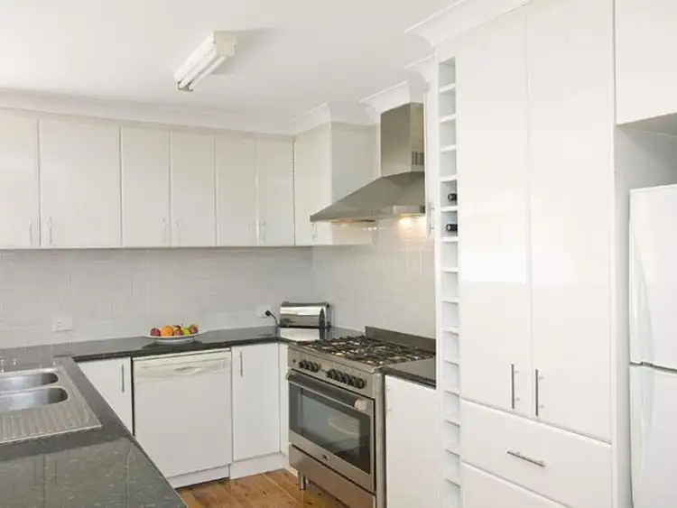 17 Lady Penrhyn Close, Bateau Bay NSW 2261