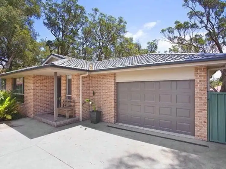 30A Poplars Avenue, Bateau Bay NSW 2261