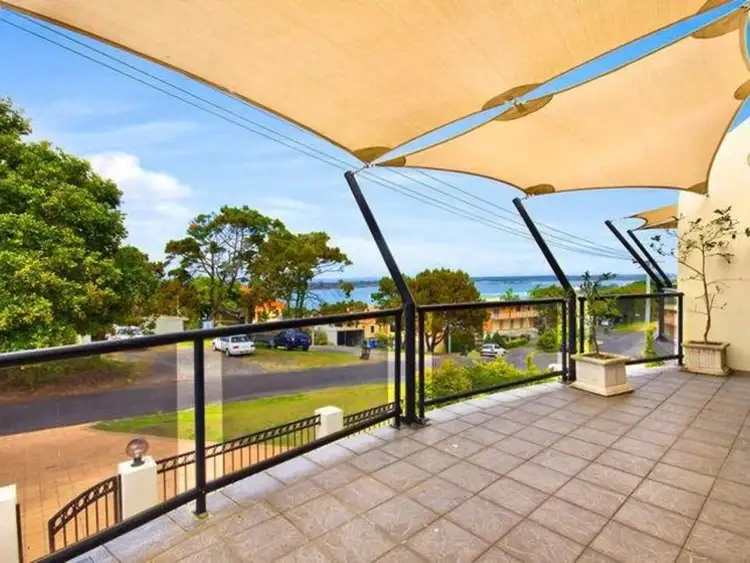 2/10 Pine Avenue, East Ballina NSW 2478