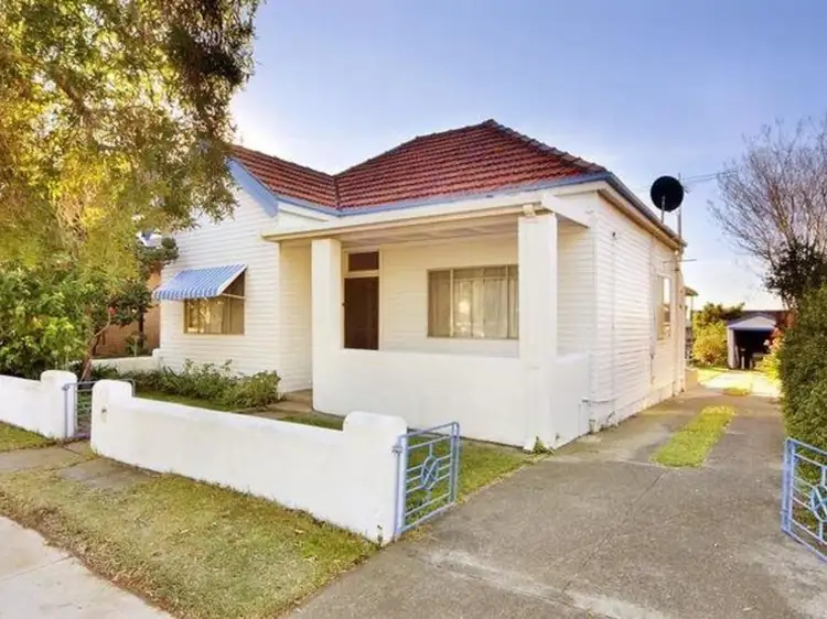 69 Bayview Avenue, Earlwood NSW 2206