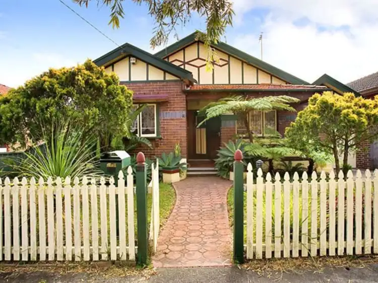 15 Ronald Avenue, Earlwood NSW 2206