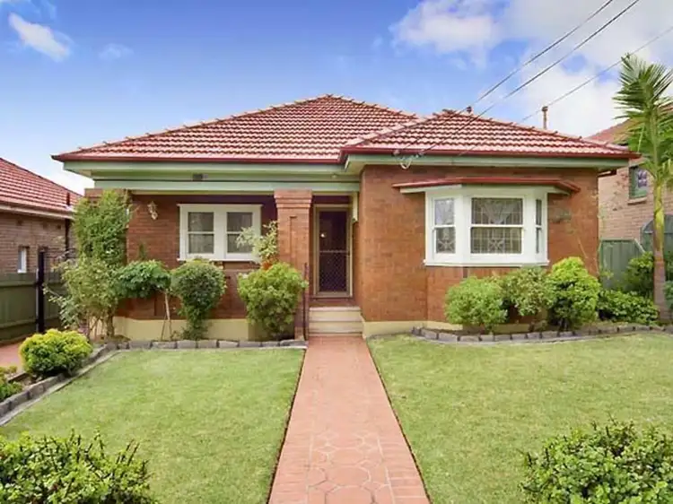 39 Malley Avenue, Earlwood NSW 2206