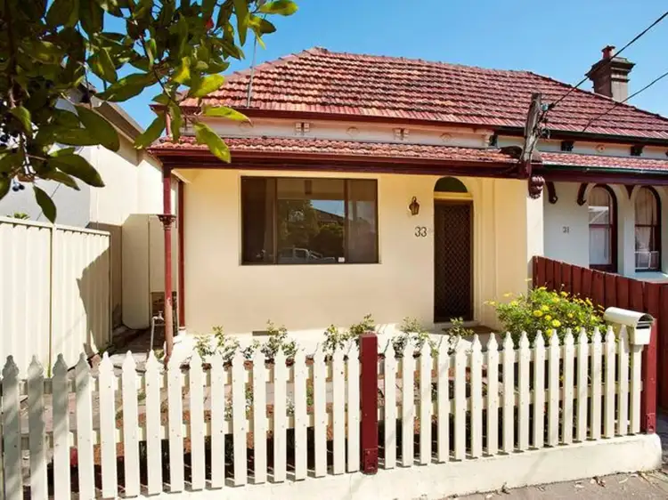 33 Carshalton Street, Croydon NSW 2132