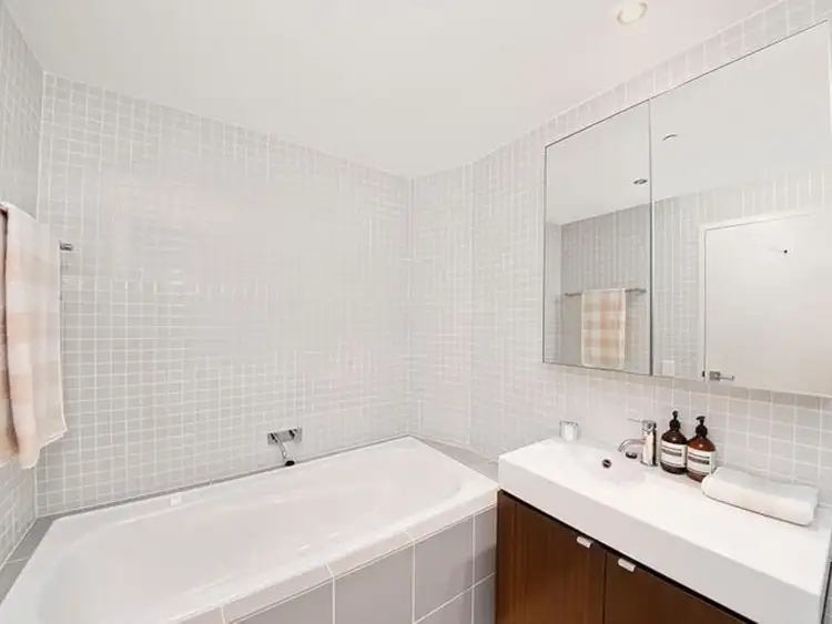 Fifth view of Homely apartment listing, W1001/599 Pacific Highway, St Leonards NSW 2065