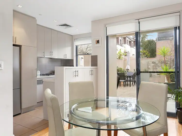 Third view of Homely apartment listing, 4/6 Palmer Street, Naremburn NSW 2065