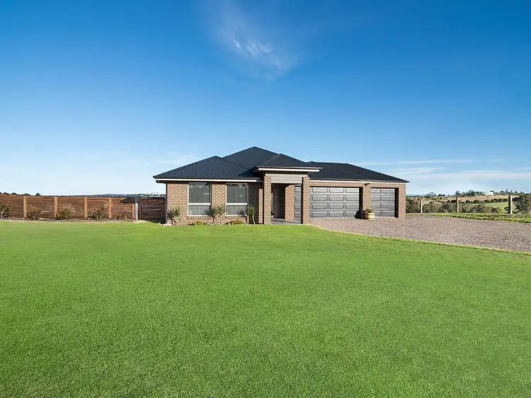 17 Pennparc Drive, Windella NSW 2320