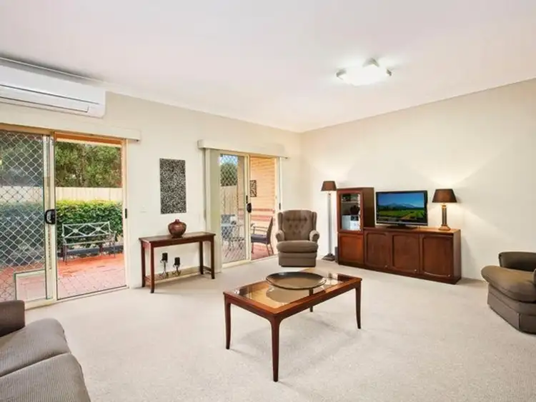 Second view of Homely villa listing, 4/39 Gordon Street, Brighton-le-sands NSW 2216