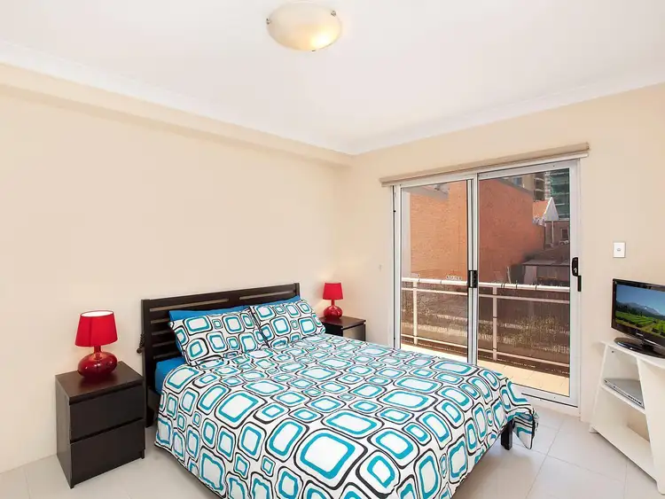 Fourth view of Homely apartment listing, 3/2 Queens Road, Brighton-le-sands NSW 2216