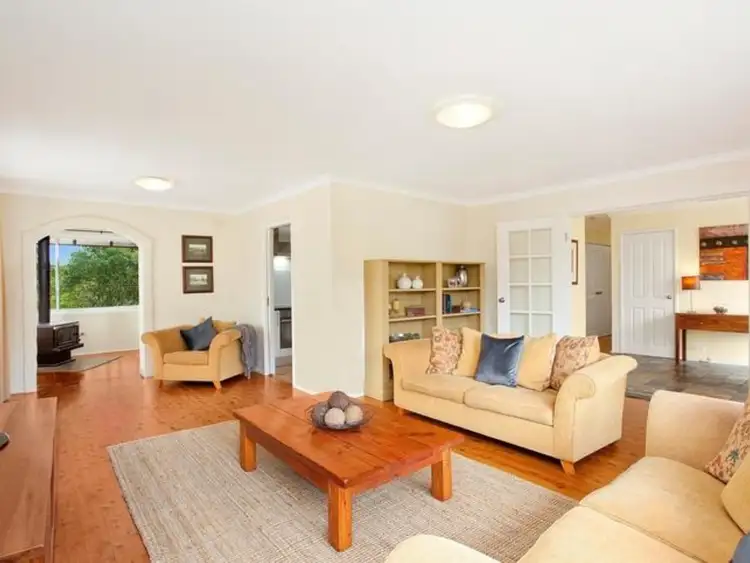 19 Meredith Avenue, Hornsby Heights NSW 2077