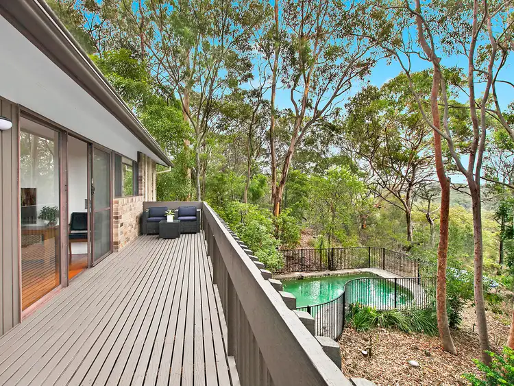 9 The Crest, Hornsby Heights NSW 2077