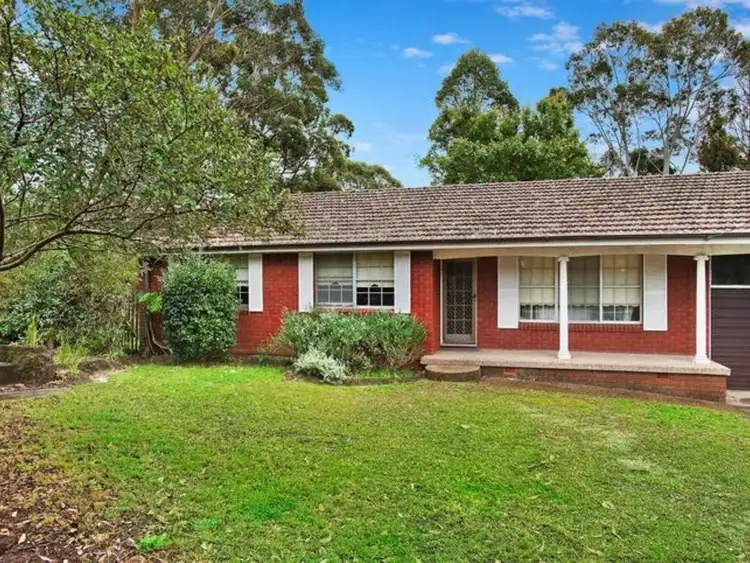 4 Emu Place, Hornsby Heights NSW 2077