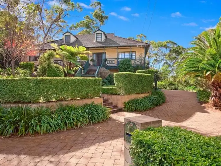 9 Oakwood Place, Hornsby Heights NSW 2077