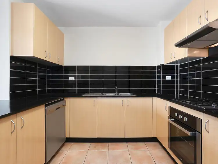 Third view of Homely apartment listing, 4/76 Mountford Avenue, Guildford NSW 2161