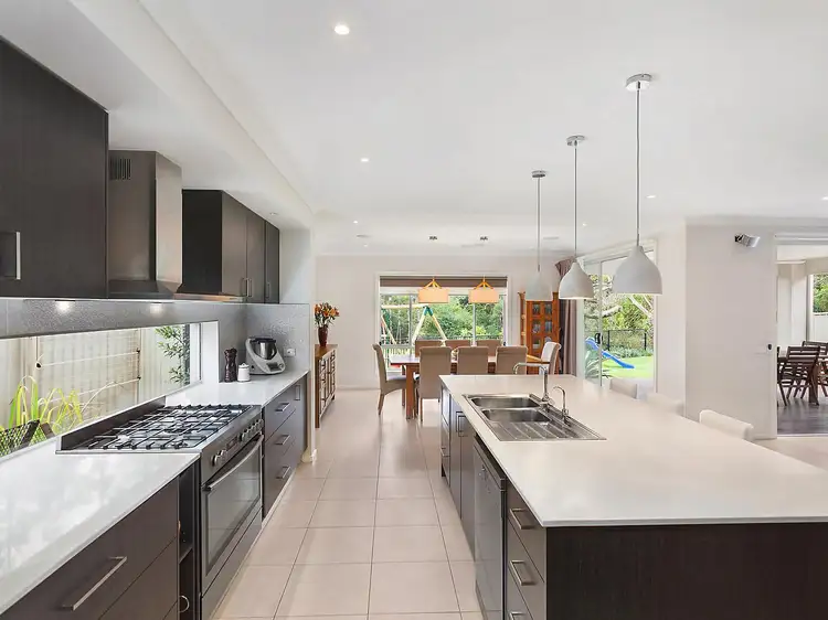 33 Monarchy Way, Narara NSW 2250