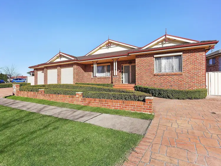 3 Lindeman Crescent, Green Valley NSW 2168