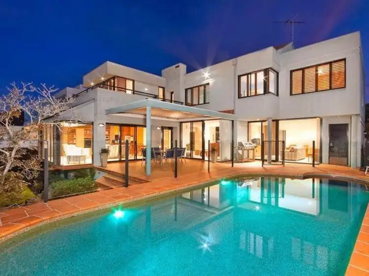 64 Moons Avenue, Lugarno NSW 2210
