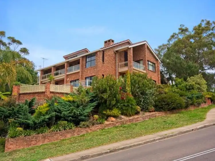 6 Kinsella Street, Illawong NSW 2234