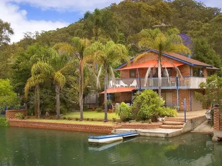 122 Prince Edward Park Road, Woronora NSW 2232