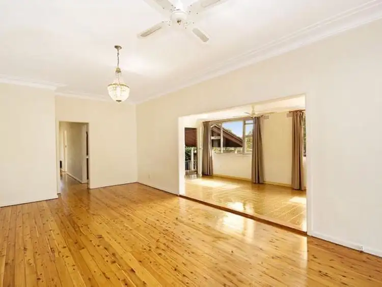 15 Bellingara Road, Sylvania NSW 2224