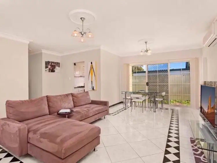 2/12 Salisbury Street, South Hurstville NSW 2221