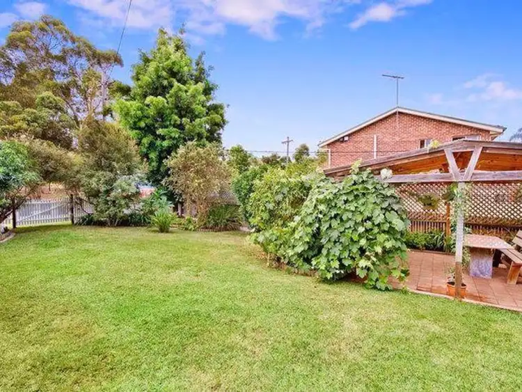 7 Johnstone Street, Peakhurst NSW 2210