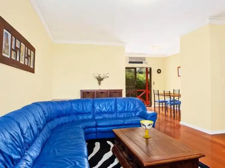 2/28 Kemp Street, Mortdale NSW 2223