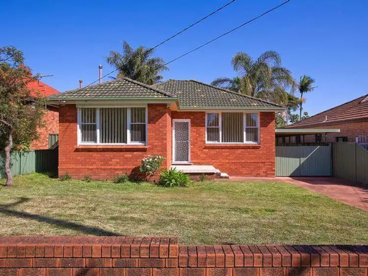 153 Belmore Road, Peakhurst NSW 2210