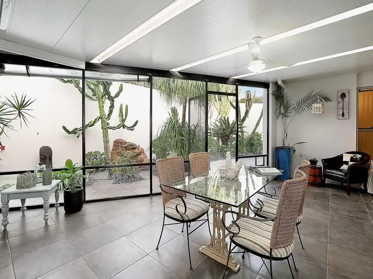 1/239 Kawana Way, Parrearra QLD 4575