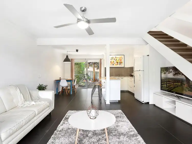 4/23 Margit Crescent, Sunrise Beach QLD 4567