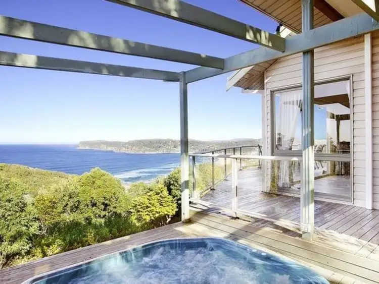 48 Bellevue Crescent, North Avoca NSW 2260