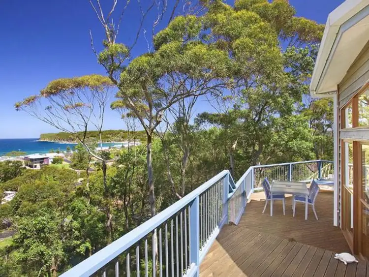 49 Surf Rider Avenue, North Avoca NSW 2260