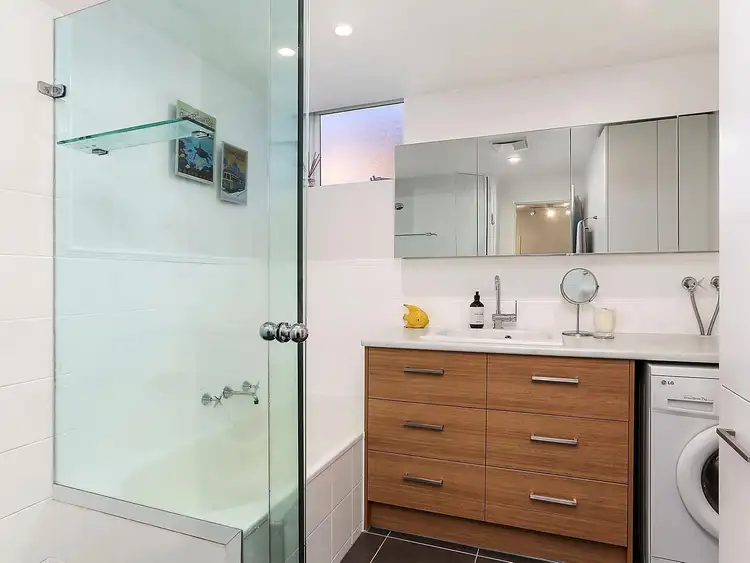 Fourth view of Homely apartment listing, 2/117 Alma Road, St Kilda East VIC 3183