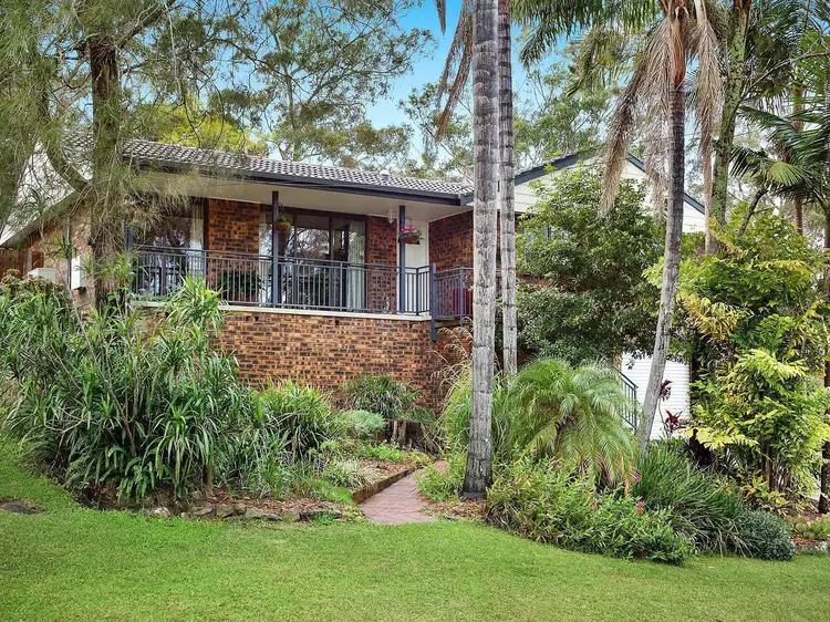 13 Valley View Road, Wyoming NSW 2250